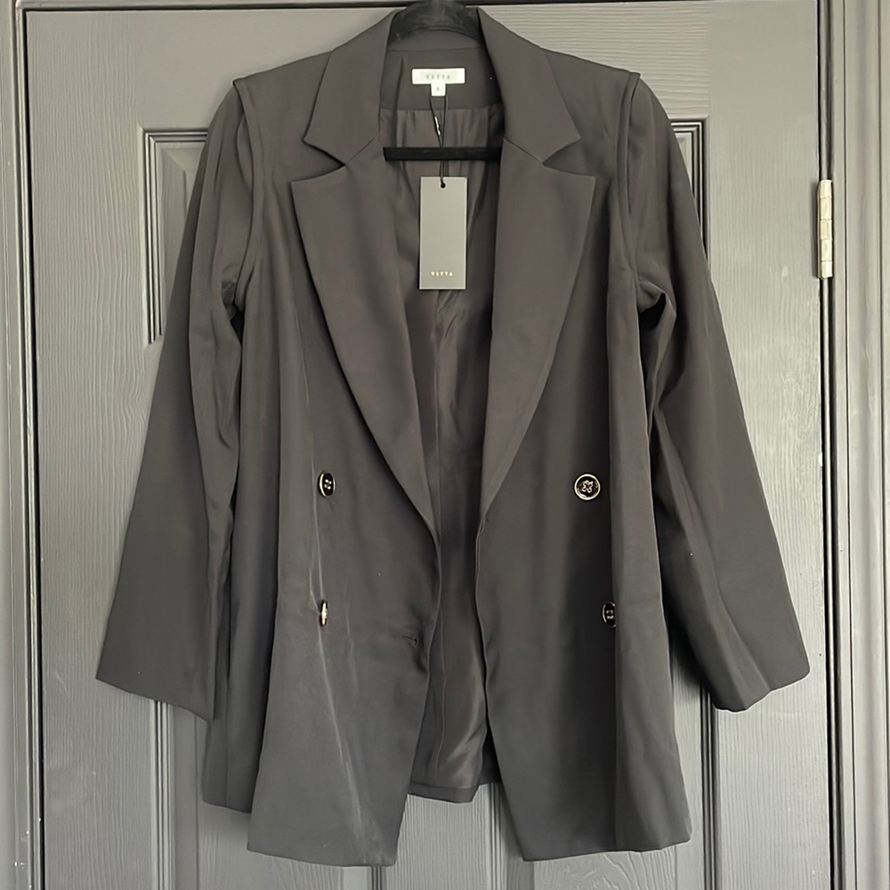 VETTA The Convertible Blazer